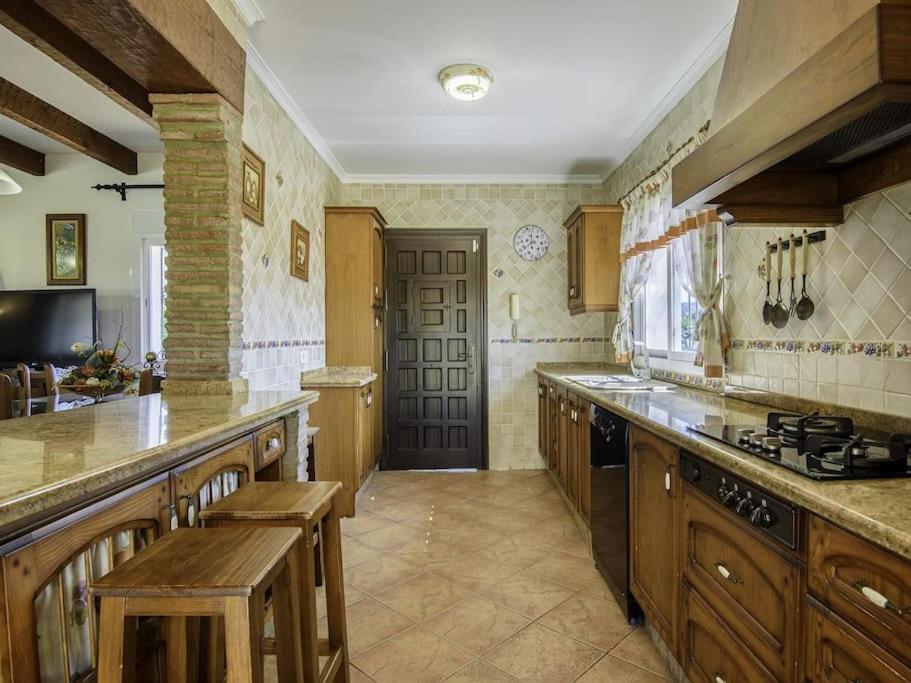 Alcam El Cortijo Villa เอสเตโปนา ภายนอก รูปภาพ